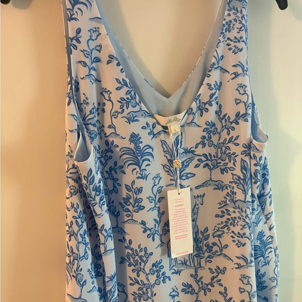 Lilly Pulitzer Light Blue Floral V-Neck Sleeveless Tank